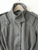 Lade das Bild in den Galerie-Viewer, *Wolle* Cropped Jacke Y2K Wolle Grau (M-L)
