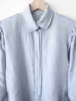 Lade das Bild in den Galerie-Viewer, *Seide* Bluse 80s Basic Hellblau Ballonärmel (M-L)
