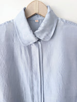 Lade das Bild in den Galerie-Viewer, *Seide* Bluse 80s Basic Hellblau Ballonärmel (M-L)
