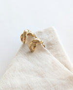 Lade das Bild in den Galerie-Viewer, Ohrringe Schleife 14k Gold
