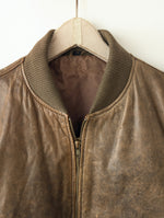 Lade das Bild in den Galerie-Viewer, Bomber Lederjacke 90s Blouson Khaki (L)
