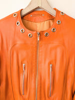 Lade das Bild in den Galerie-Viewer, Lederjacke Cropped 90s Rave Orange (L)

