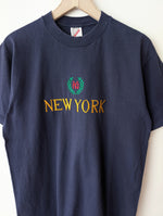Lade das Bild in den Galerie-Viewer, Shirt New York Stick Dunkelblau (L)
