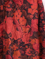 Lade das Bild in den Galerie-Viewer, *Feincord* Bluse Bohemian Rosen Print Rot (L)
