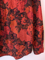 Lade das Bild in den Galerie-Viewer, *Feincord* Bluse Bohemian Rosen Print Rot (L)
