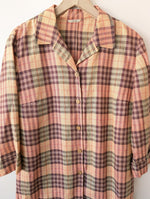Lade das Bild in den Galerie-Viewer, *Leinen* Bluse Tartan Muster Altrosa (L)

