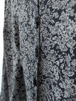 Lade das Bild in den Galerie-Viewer, Bluse Bohemian Rosen Print Schwarz (S-M)
