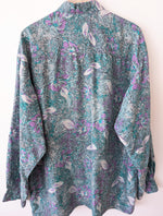 Lade das Bild in den Galerie-Viewer, *Seide* Hemd Blumen Print Flieder &amp; Mint (XL)

