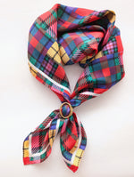 Lade das Bild in den Galerie-Viewer, *Seide* Tuch 80s Tartan Print Bunt
