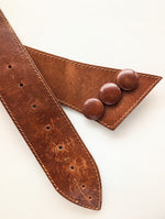 Lade das Bild in den Galerie-Viewer, Leder Taillen Gürtel 80s Statement Cognac (80-100)
