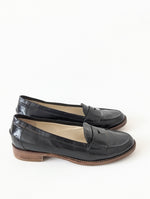 Lade das Bild in den Galerie-Viewer, *Coccinelle* Loafer Leder Dunkelbraun (39)
