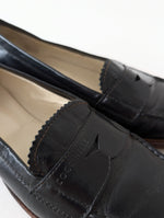 Lade das Bild in den Galerie-Viewer, *Coccinelle* Loafer Leder Dunkelbraun (39)
