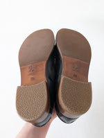 Lade das Bild in den Galerie-Viewer, *Coccinelle* Loafer Leder Dunkelbraun (39)
