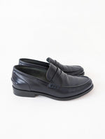 Lade das Bild in den Galerie-Viewer, *LANVIN* Loafer Mitternachtsblau Leder (40)
