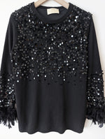 Lade das Bild in den Galerie-Viewer, *Gai Mattiolo* RARE Pullover Federn &amp; Pailletten (L)

