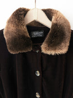 Lade das Bild in den Galerie-Viewer, *Samt* Fake Fur Samtblazer Braun (S-M)
