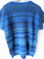 Lade das Bild in den Galerie-Viewer, *Handmade* Pullunder Blau Petrol Wolle Heavin (L)
