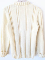 Lade das Bild in den Galerie-Viewer, *Handmade* Pullover Wolle Creme Heavin (S)
