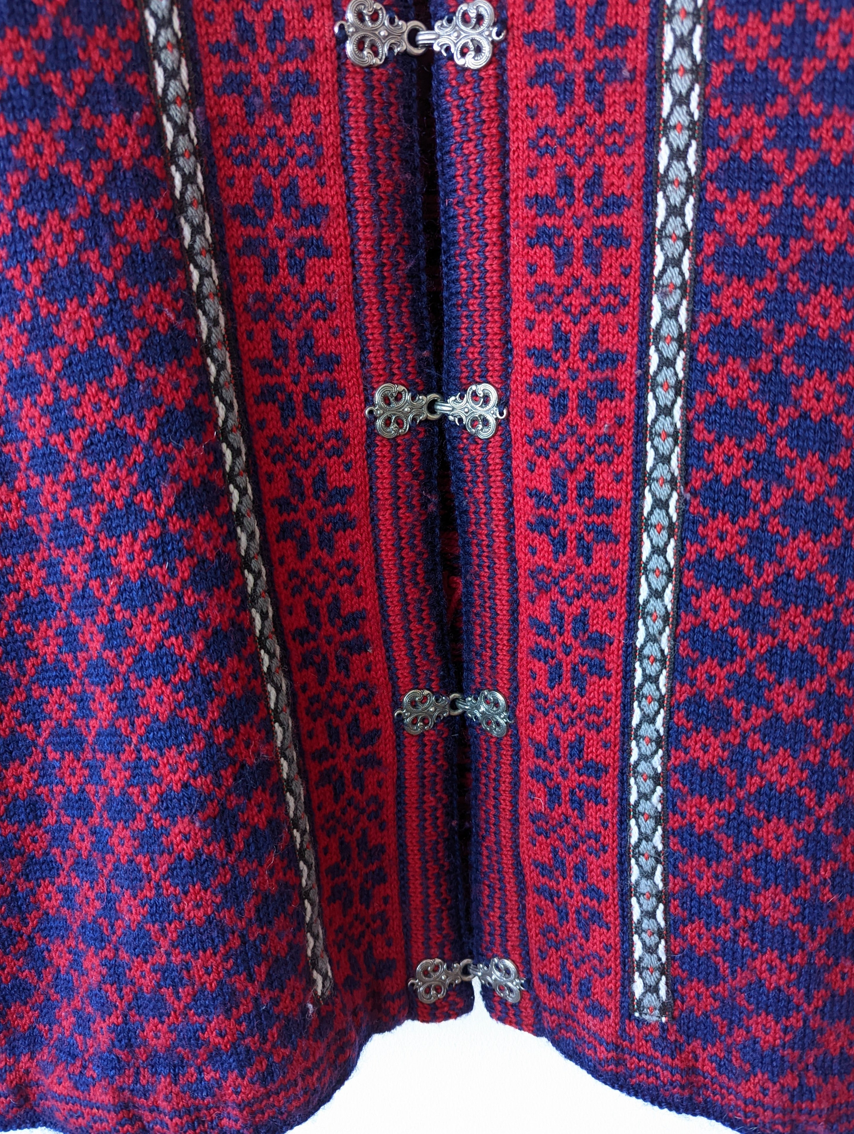 Cardigan Folklore Norweger Wolle Rot Heavin (L)
