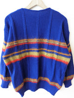 Lade das Bild in den Galerie-Viewer, Pullover Wolle 80s Grafic Royalblau Heavin (L)
